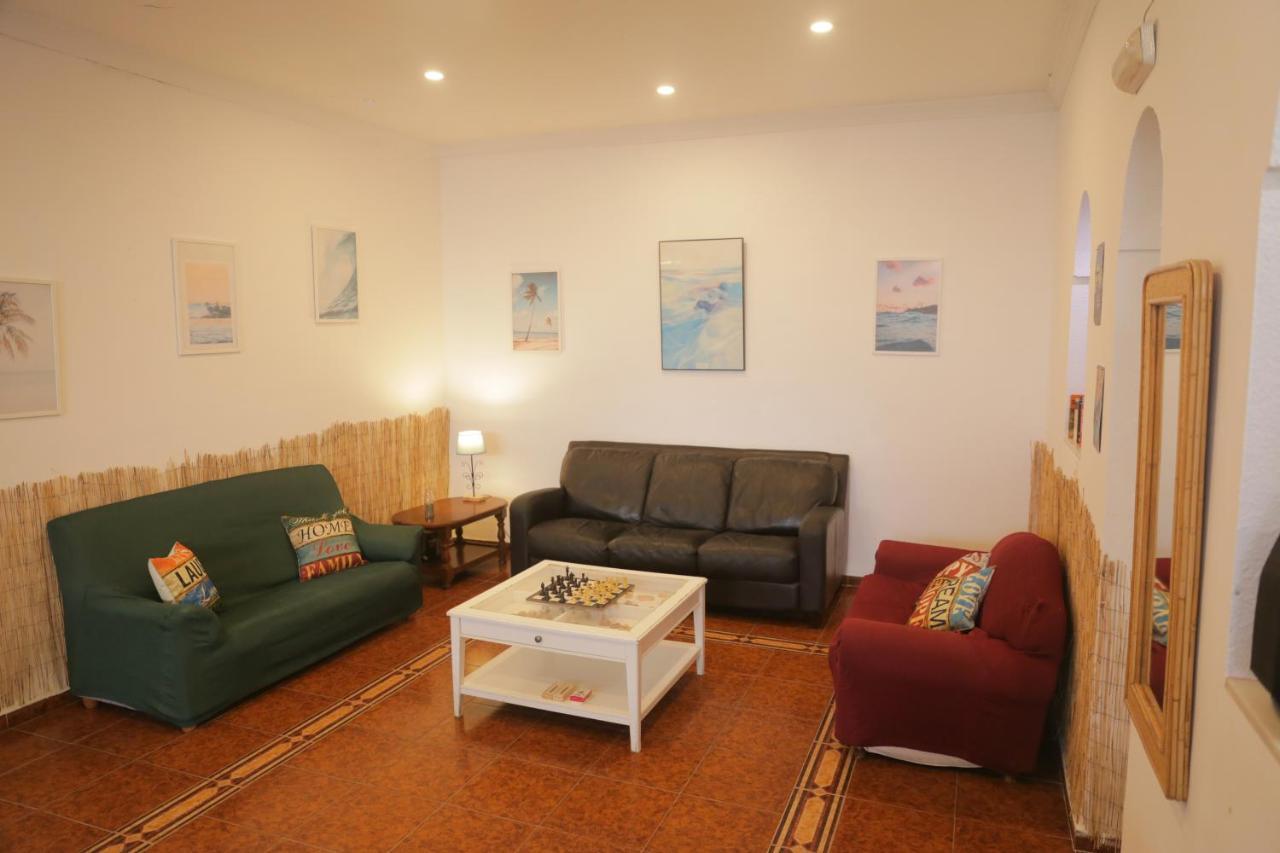 Terraza Del Limonar Albergue Málaga